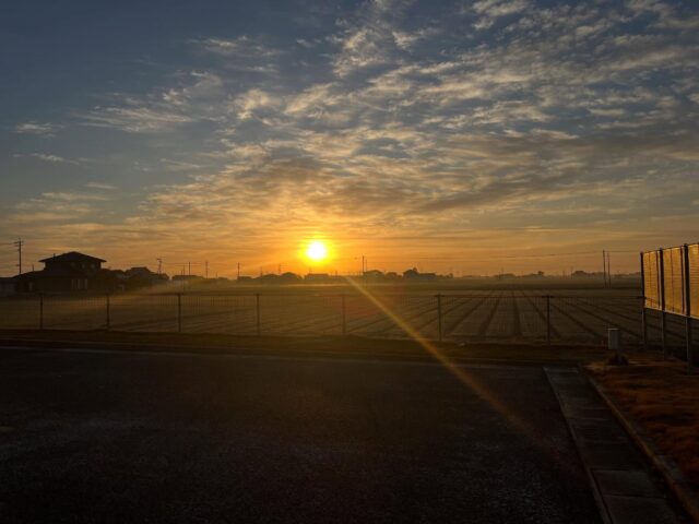 おはようございます☀
12月9日（火）9時オープンしました！
朝は冷えてました〜。

昨日の地震、皆さまご無事でしょうか？
ご不安な時間を過ごされた方も多いかと思います。どうかご無理なさらず、身の安全を最優先にお過ごしください🙇‍♀️

※本日12月9日（火）
2階レストランはお休みです。

本日もご来店お待ちしてます😊

#道の駅しろいし
#白石町